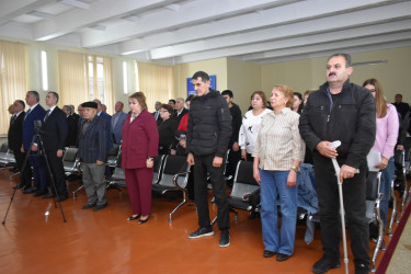 İcra Başçısı ərazidə sakinlərlə görüşdü, xidmət rəhbərlərinə göstərişlər verdi