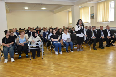 İcra başçısının sakinlərlə görüşləri davam edir