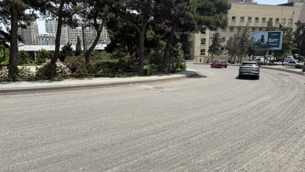 Yasamal rayonunun müxtəlif ərazilərində yolların asfaltlanması, təmiri və abadlıq işləri davam edir