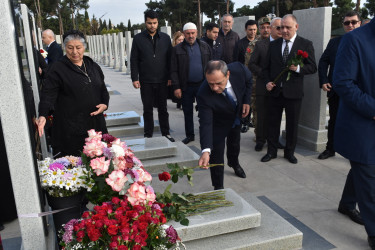Yasamal rayonunda şəhidlərin xatirəsi anılıb
